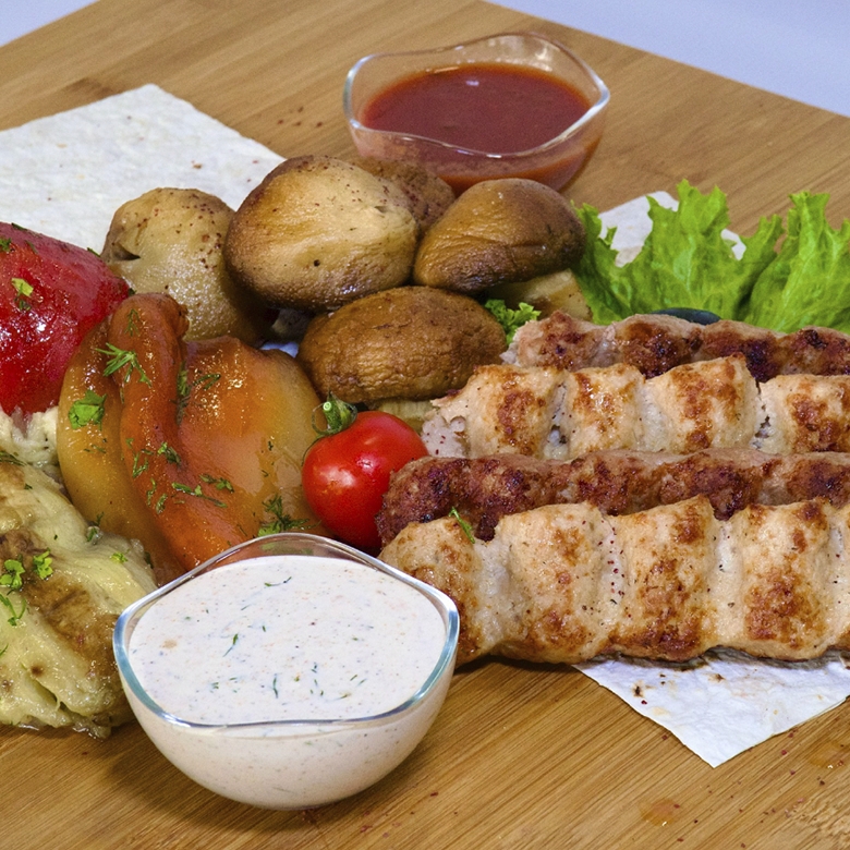 Ассорти люля с овощами 